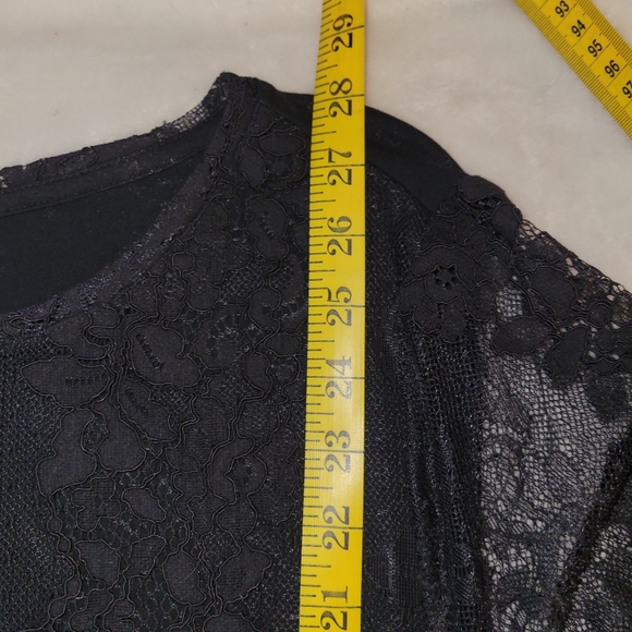 Chico's Black Lace Front Sheer Lace Longsleeve Pullover Blouse Size 2 - Picture 7 of 12